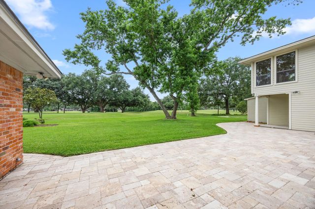 6115 Bermuda Dunes Drive, Houston, TX 77069