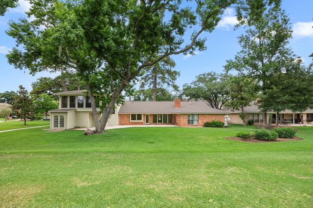 6115 Bermuda Dunes Drive, Houston, TX 77069