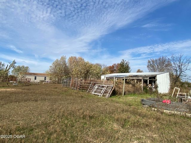 15845 Falcon Road, Neosho, MO 64850