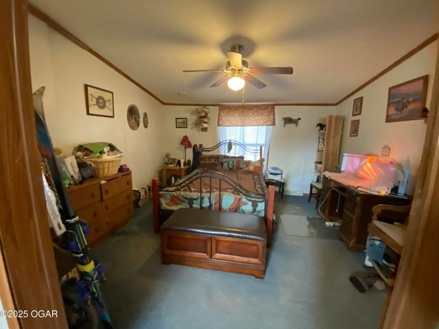 15845 Falcon Road, Neosho, MO 64850