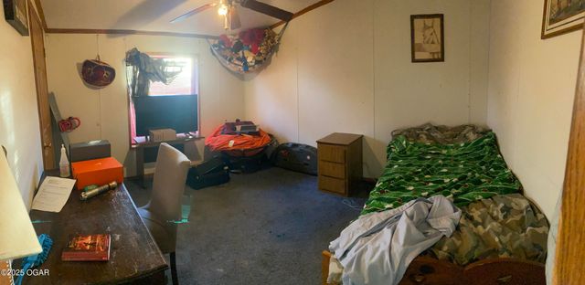 15845 Falcon Road, Neosho, MO 64850