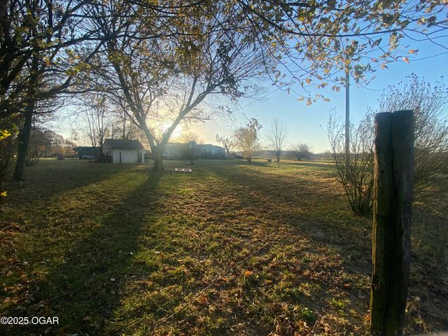 15845 Falcon Road, Neosho, MO 64850