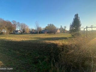 15845 Falcon Road, Neosho, MO 64850