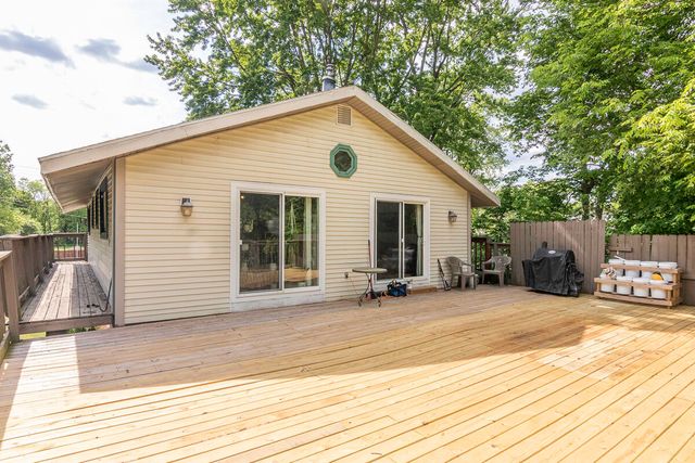 304 N Augusta Drive, Augusta, MI 49012