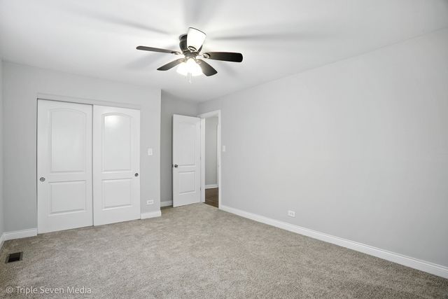 7723 S Paxton Avenue, Chicago, IL 60649