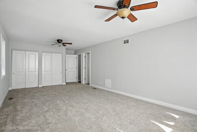 7723 S Paxton Avenue, Chicago, IL 60649