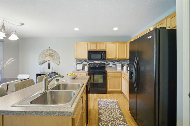 2613 14th Street SW, Altoona, IA 50009
