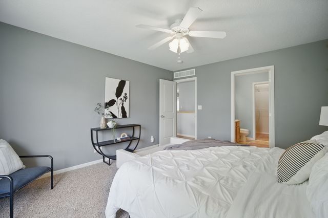 2613 14th Street SW, Altoona, IA 50009