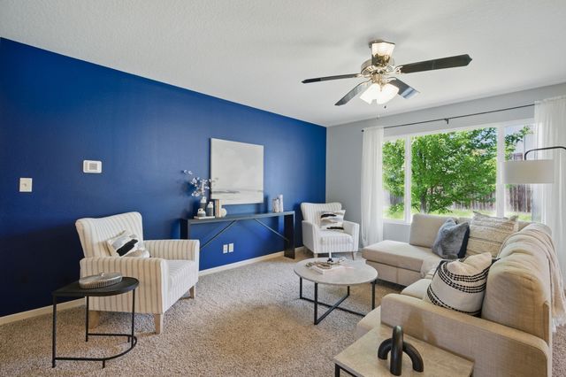 2613 14th Street SW, Altoona, IA 50009