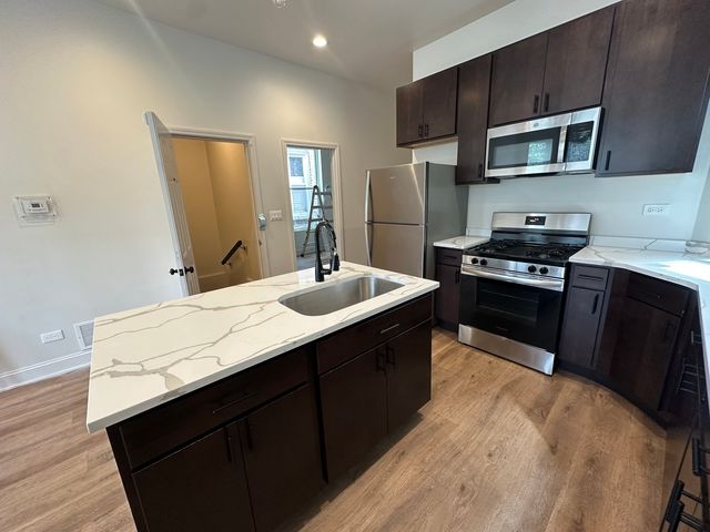 6613 S Vernon Avenue 2, Chicago, IL 60637