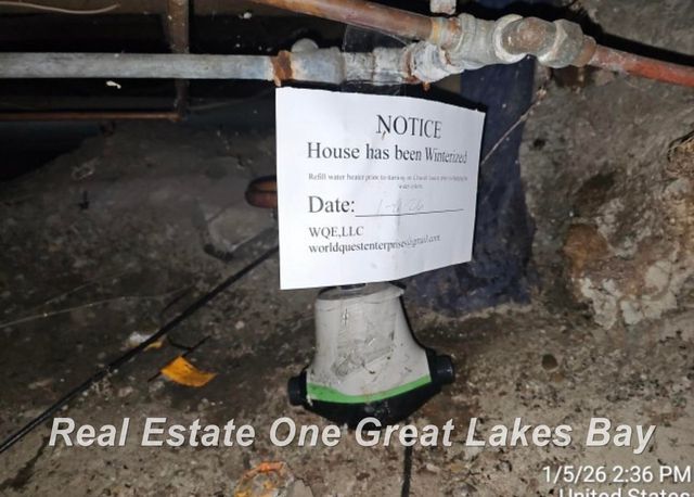 123 Clark Street, Chesaning, MI 48616