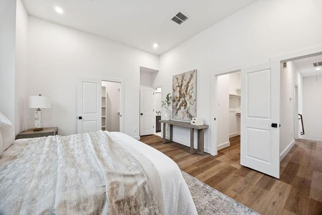 2121 Hoskins Drive B, Houston, TX 77080