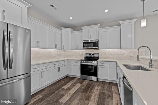 1210 PLYMOUTH AVE, Bristol, PA 19007