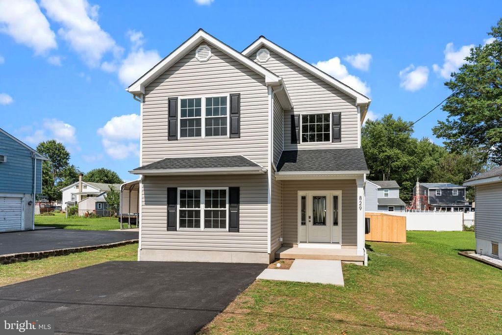 1210 PLYMOUTH AVE, Bristol, PA 19007