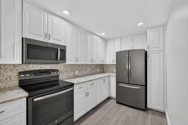 4506 Illicium Drive, Palm Beach Gardens, FL 33418