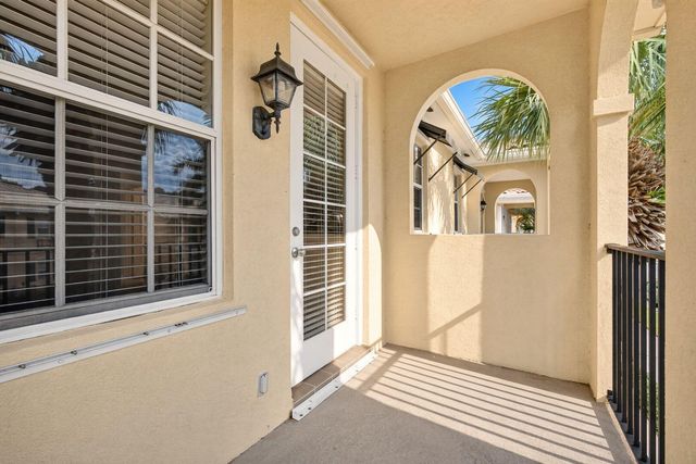 4506 Illicium Drive, Palm Beach Gardens, FL 33418