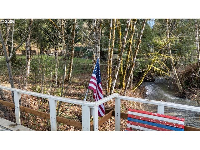 796 LEES CREEK Rd, Myrtle Creek, OR 97457