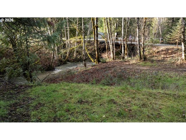 796 LEES CREEK Rd, Myrtle Creek, OR 97457