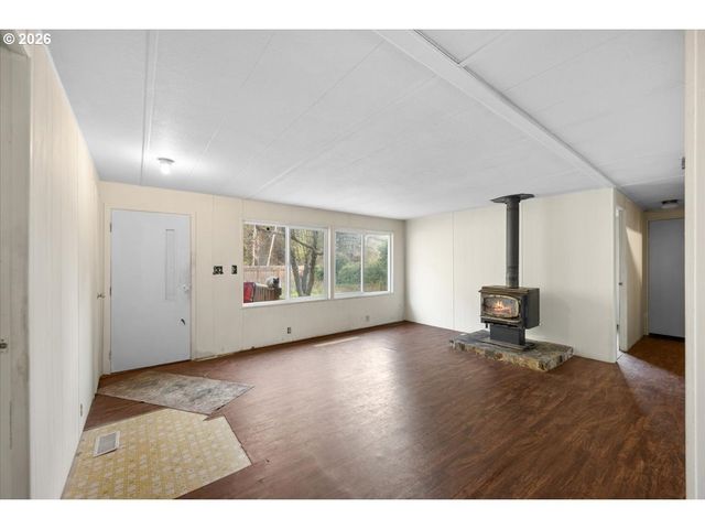 796 LEES CREEK Rd, Myrtle Creek, OR 97457