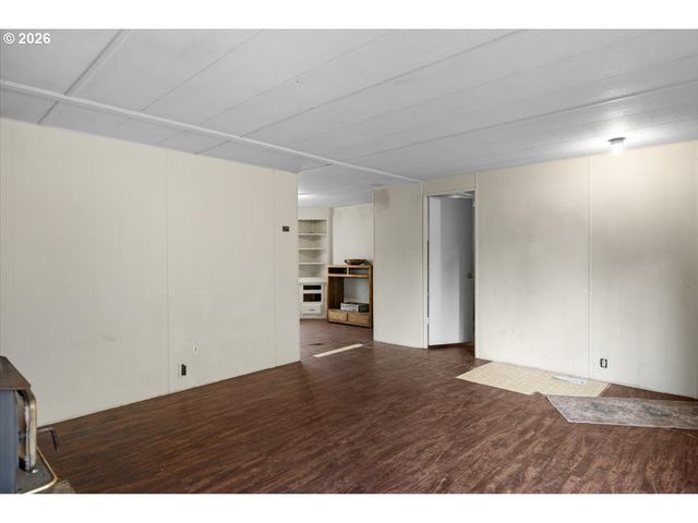 796 LEES CREEK Rd, Myrtle Creek, OR 97457