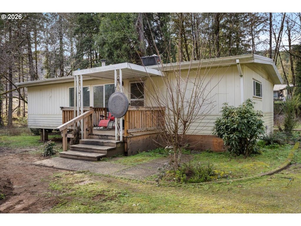 796 LEES CREEK Rd, Myrtle Creek, OR 97457