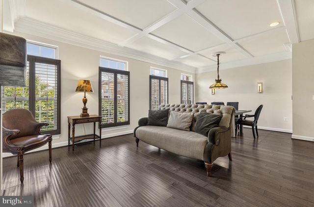 8007 TURTLE CREEK CIR, Gainesville, VA 20155