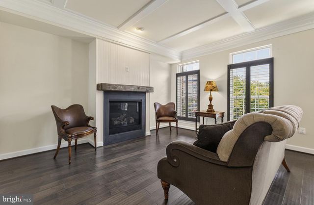 8007 TURTLE CREEK CIR, Gainesville, VA 20155