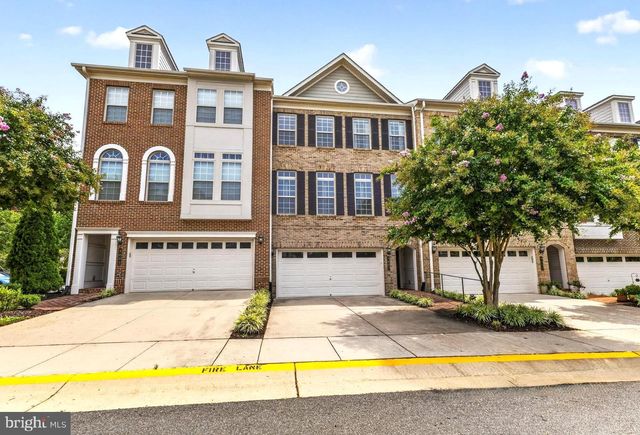 8007 TURTLE CREEK CIR, Gainesville, VA 20155