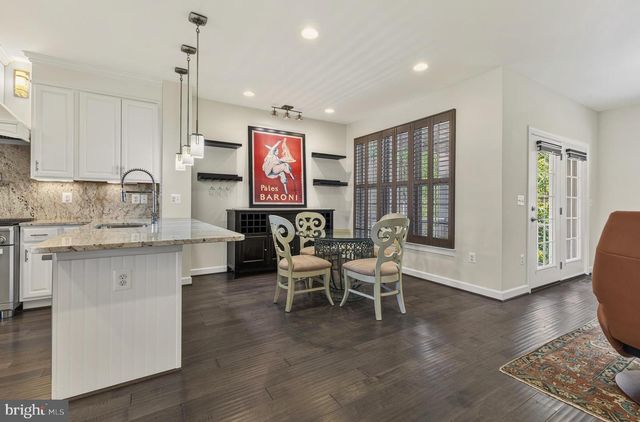 8007 TURTLE CREEK CIR, Gainesville, VA 20155