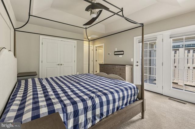 8007 TURTLE CREEK CIR, Gainesville, VA 20155