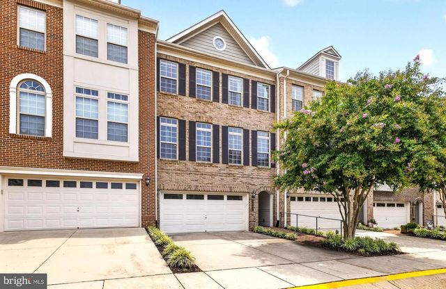 8007 TURTLE CREEK CIR, Gainesville, VA 20155