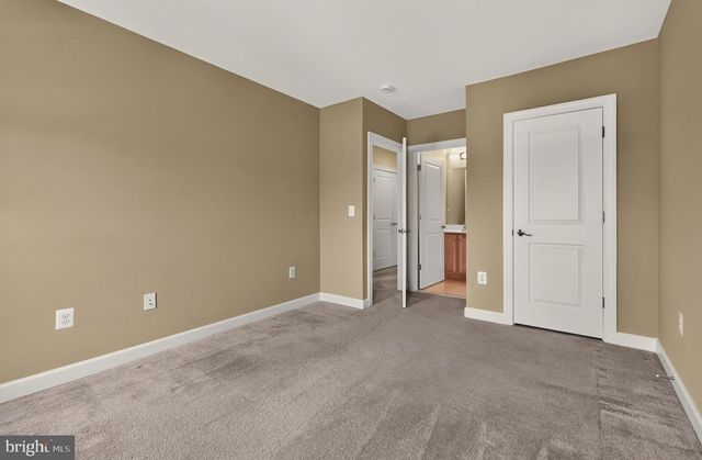 8007 TURTLE CREEK CIR, Gainesville, VA 20155