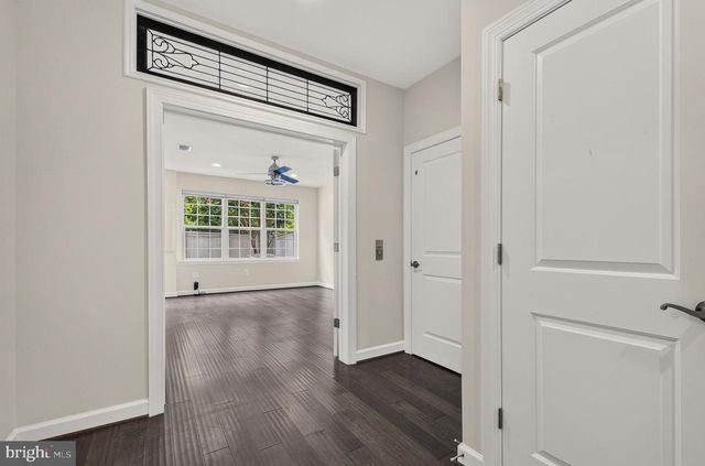 8007 TURTLE CREEK CIR, Gainesville, VA 20155