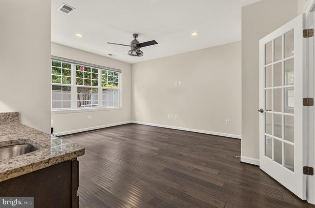 8007 TURTLE CREEK CIR, Gainesville, VA 20155