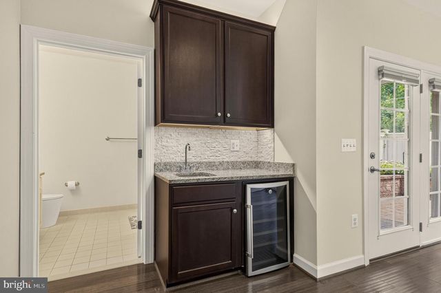 8007 TURTLE CREEK CIR, Gainesville, VA 20155