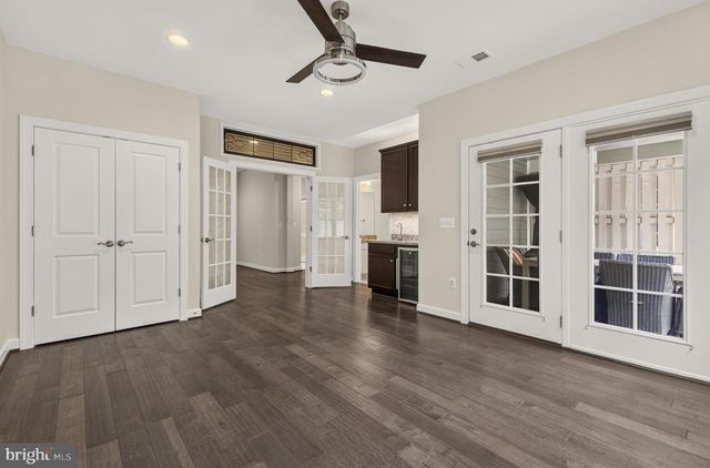 8007 TURTLE CREEK CIR, Gainesville, VA 20155