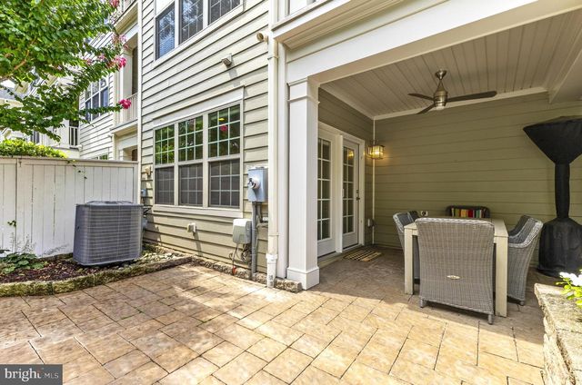 8007 TURTLE CREEK CIR, Gainesville, VA 20155