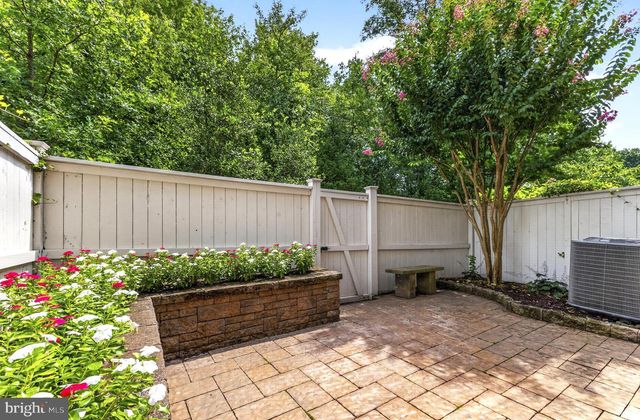 8007 TURTLE CREEK CIR, Gainesville, VA 20155