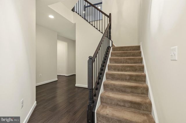8007 TURTLE CREEK CIR, Gainesville, VA 20155