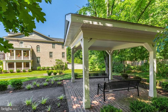 8007 TURTLE CREEK CIR, Gainesville, VA 20155