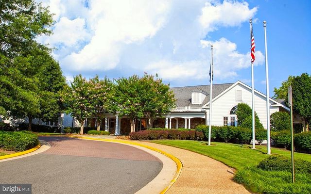 8007 TURTLE CREEK CIR, Gainesville, VA 20155