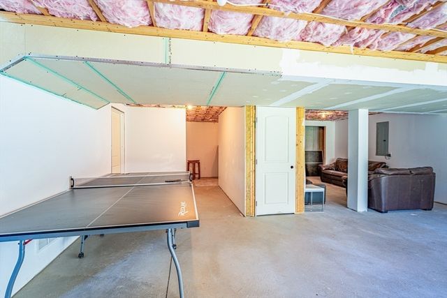 59 Camden, Cranston, RI 02921