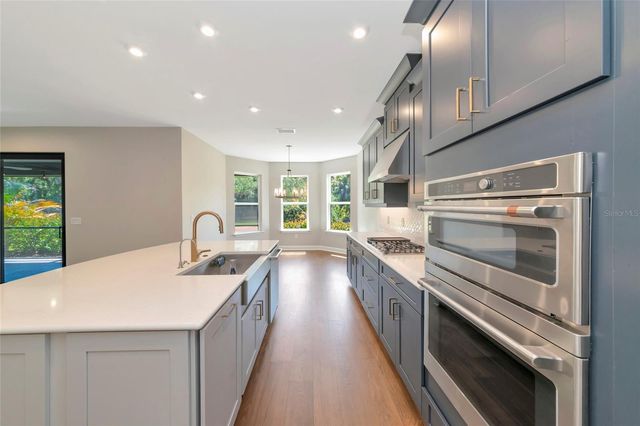 10187 MILKY WAY CIRCLE, Sarasota, FL 34241