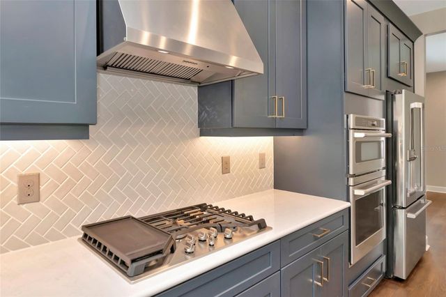 10187 MILKY WAY CIRCLE, Sarasota, FL 34241