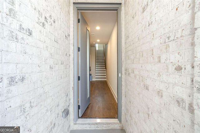 691 Vidalia Lane, Atlanta, GA 30318