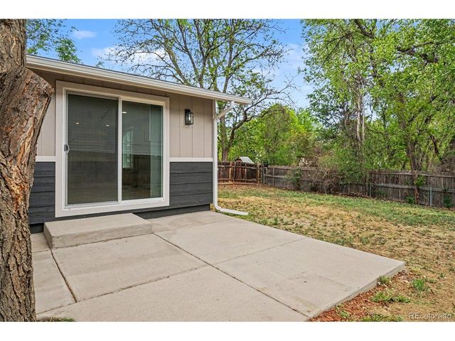 19 Placer Ave, Longmont, CO 80504