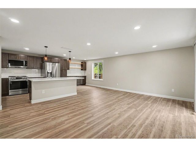 19 Placer Ave, Longmont, CO 80504