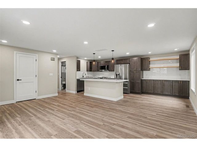 19 Placer Ave, Longmont, CO 80504