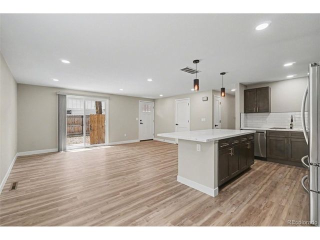 19 Placer Ave, Longmont, CO 80504