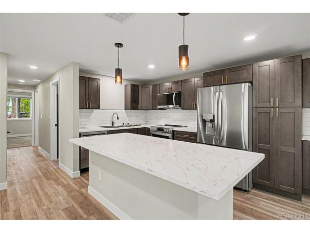 19 Placer Ave, Longmont, CO 80504